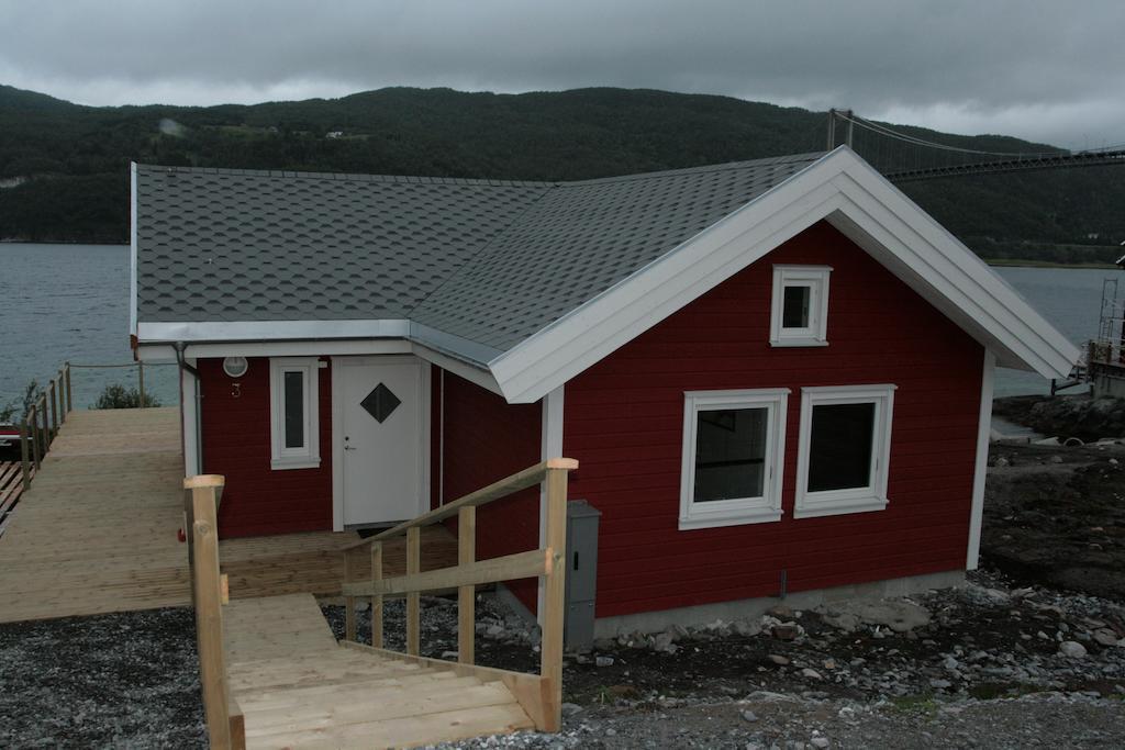 Tjeldsundbrua Maritim Villa Evenskjer Oda fotoğraf